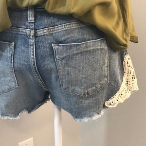 MOSSIMO Jean Shorts w/ Lace Detail